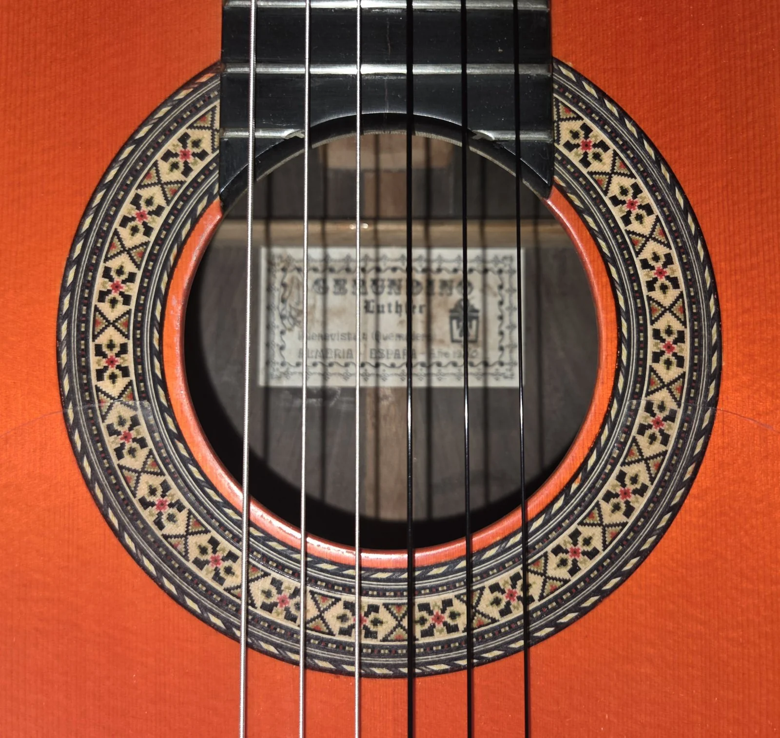 El Almería · rosette and Gerundino Fernández label detail